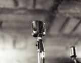 Mikrofon čaka na tebe